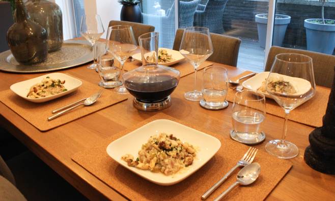 Wilde champignons risotto met heerlijke Italiaanse wijn